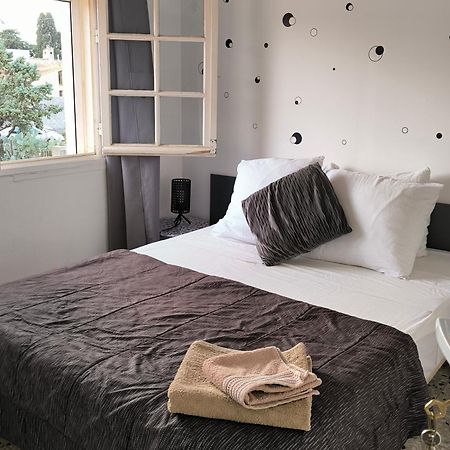 Chambre Double Avec Piscine Proche De Perpignan Rivesaltes Zimmer foto
